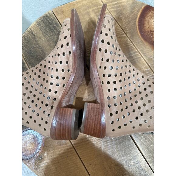 Loeffler Randall Ione Perforated Open Toe Booties size 8 tan/cream - Picture 6 of 8